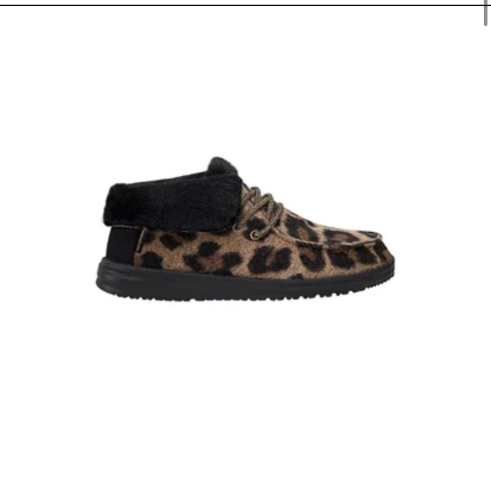 Hey Dude Britt Loafers, Leopard fur print, Size 6